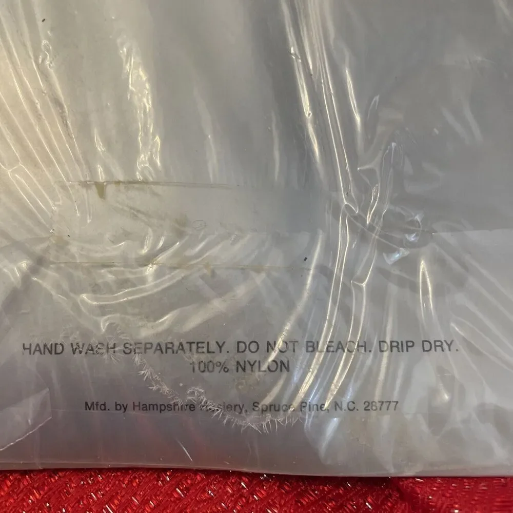 NEW Fashion Textured Panty Hose Black Medium 5’3”-5’7”  115-135 Lbs
